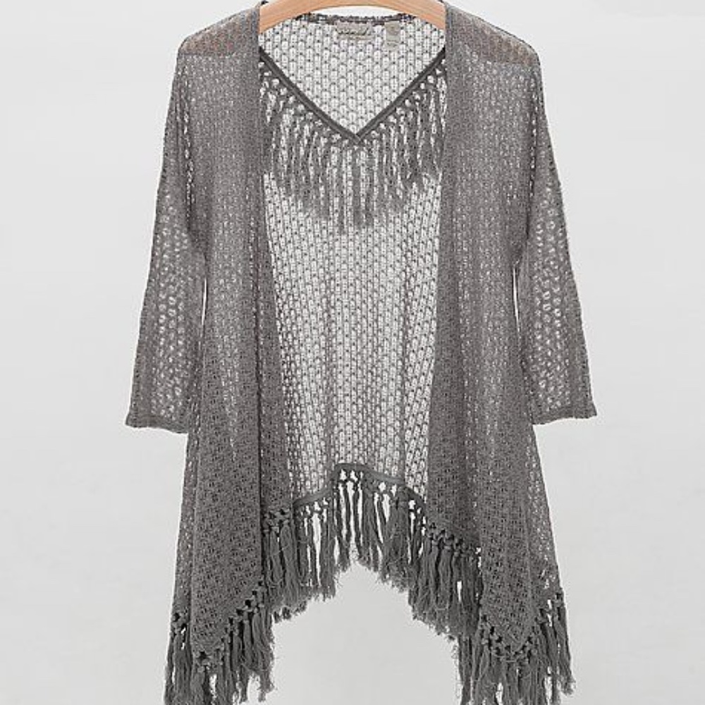 Gimmicks by BKE Fringe Cardigan Medium